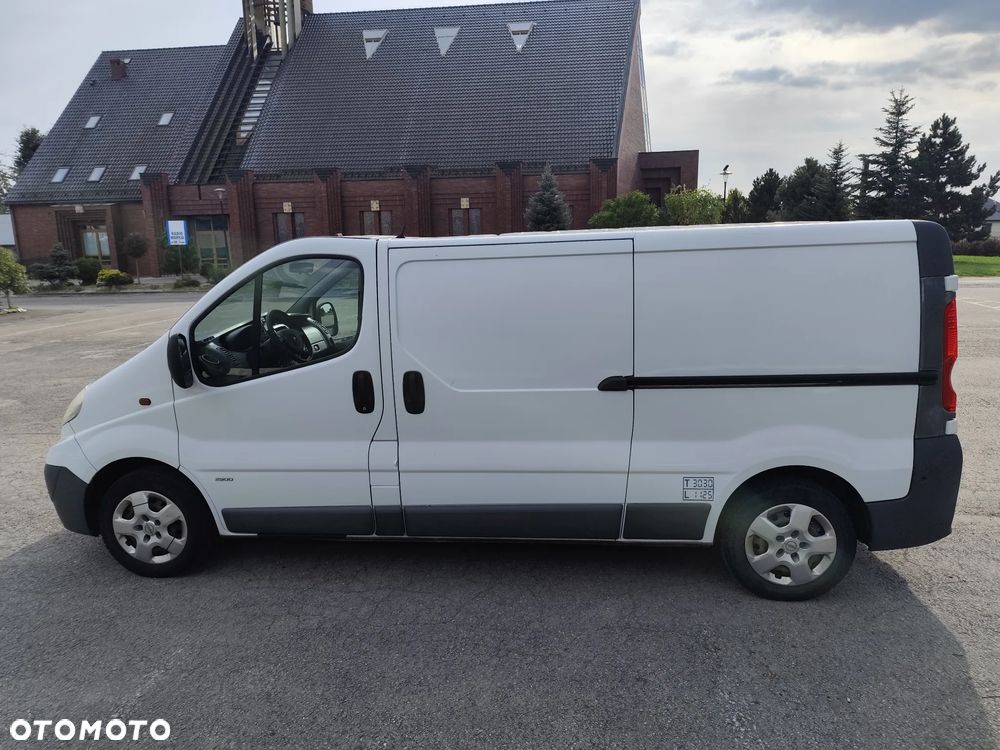 Opel VIVARO - 9