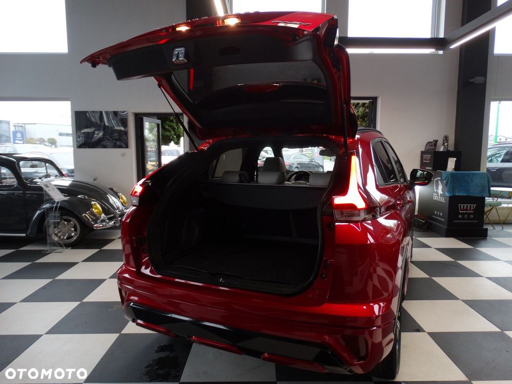 Mitsubishi Eclipse Cross - 32