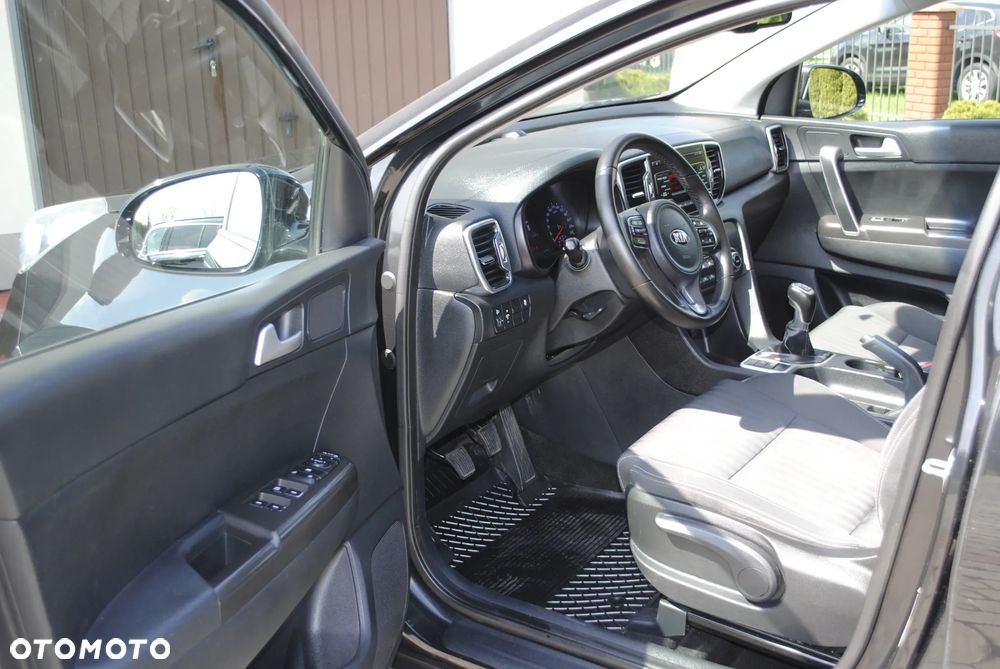 Kia Sportage 1.7 CRDI 2WD Attract - 11
