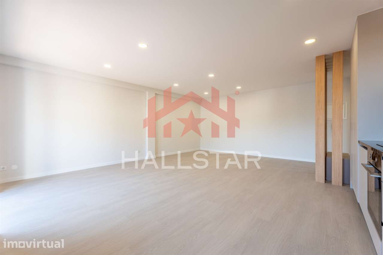Apartamento T1 / Totalmente Remodelado / São Romão - Grande imagem: 4/22