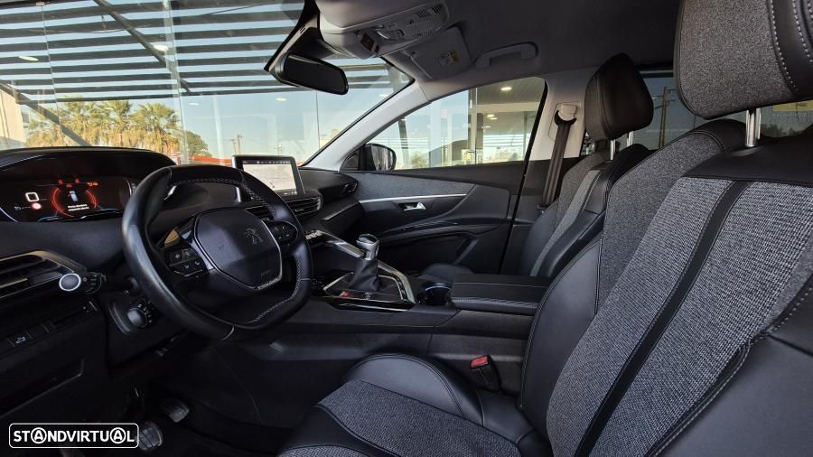 Peugeot 5008 1.2 PureTech Allure Grip Control - 31