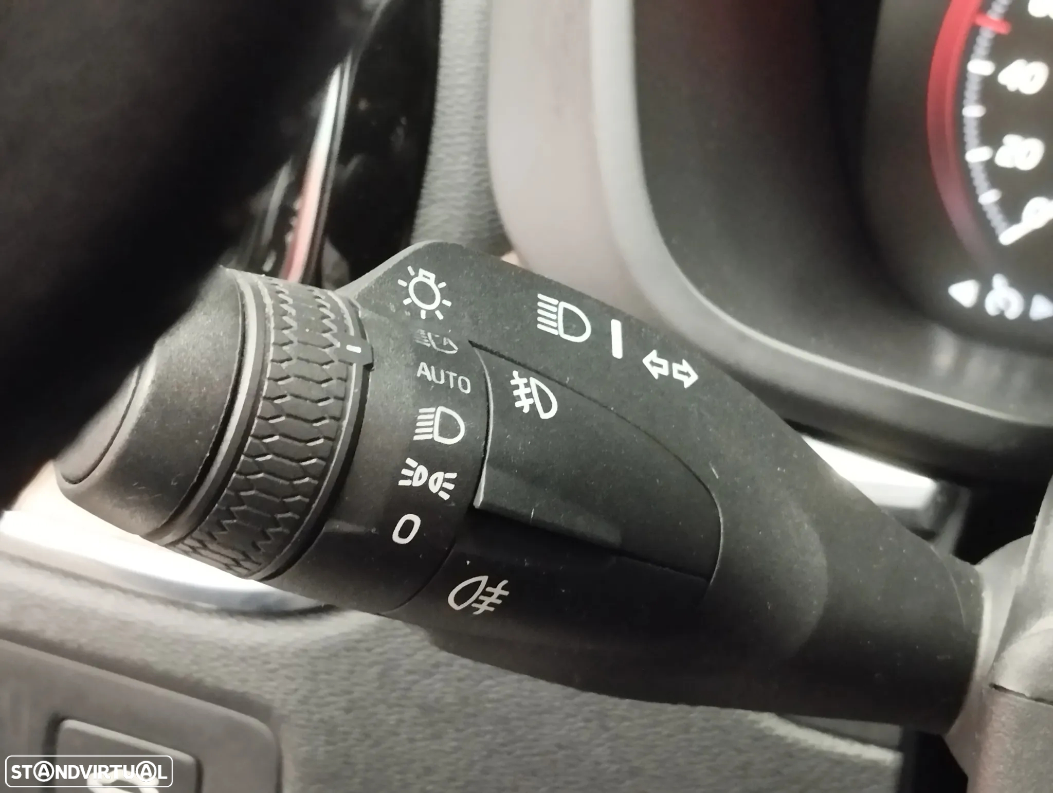 Volvo XC 60 2.0 D3 Momentum Plus - 26