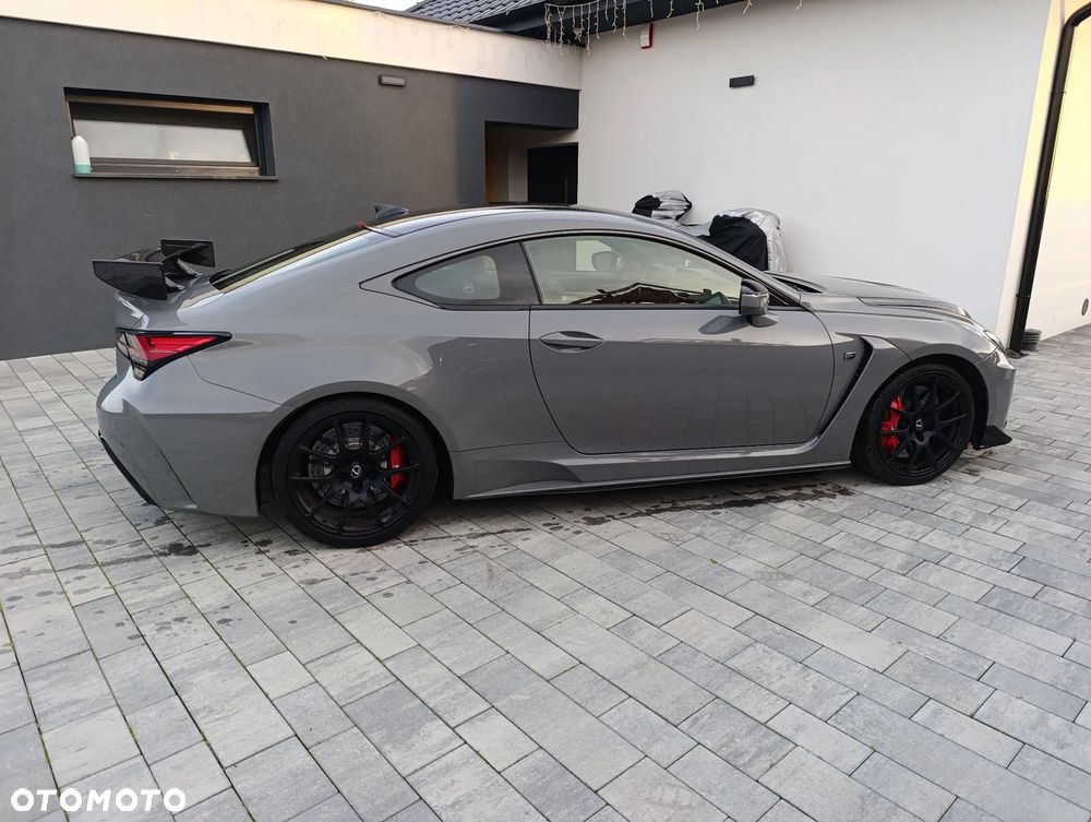 Lexus RC - 12