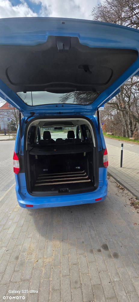 Ford Tourneo Courier 1.0 EcoBoost Ambiente - 11