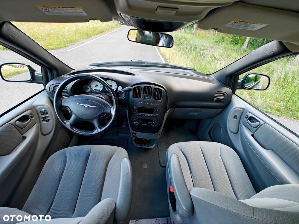 Chrysler Grand Voyager - 21