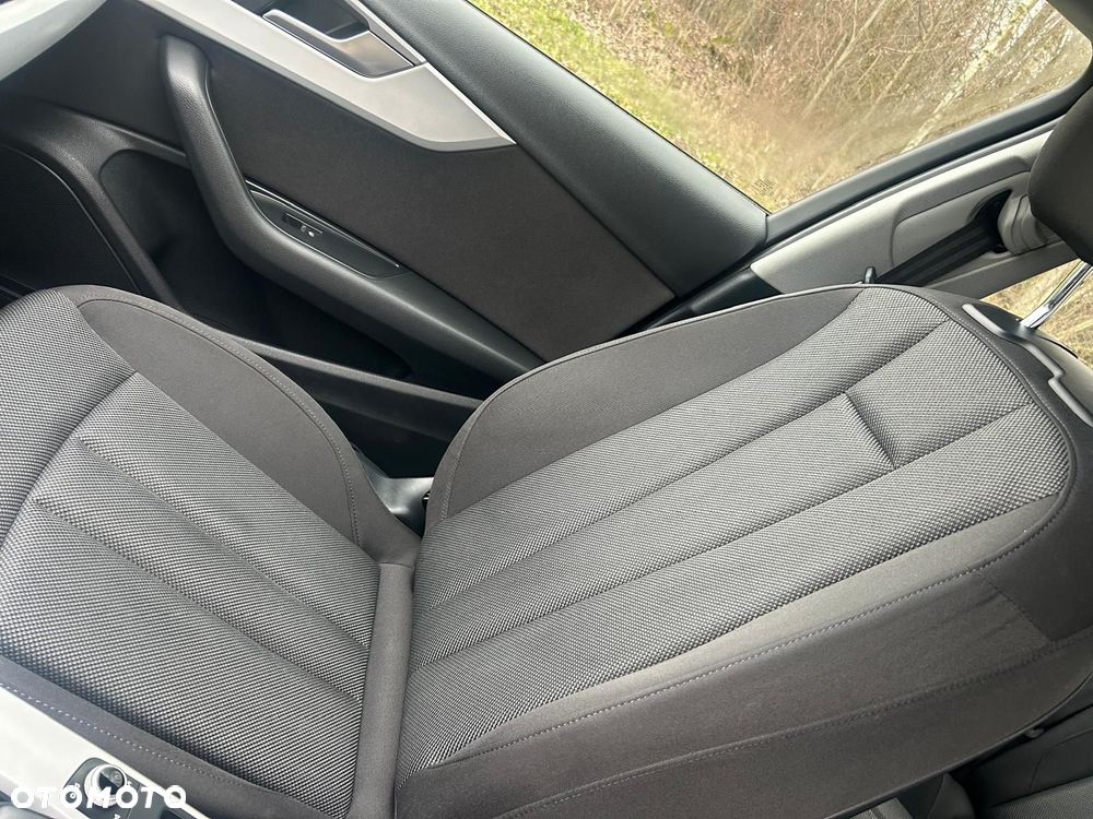 Audi A4 Limousine 2.0 TDI S tronic - 12