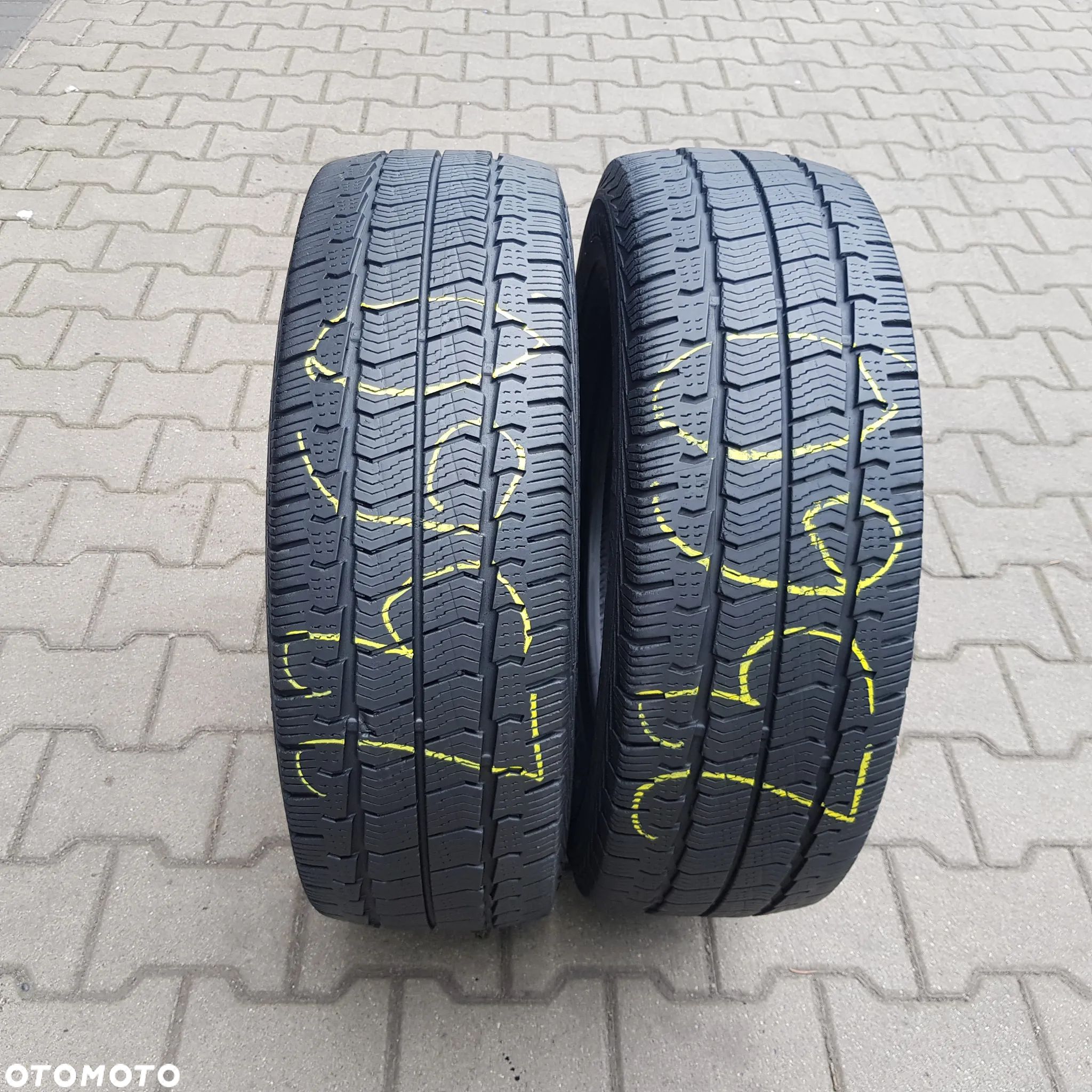 2x 215/70R15C Viking Four Tech Van Para opon całorocznych - 1