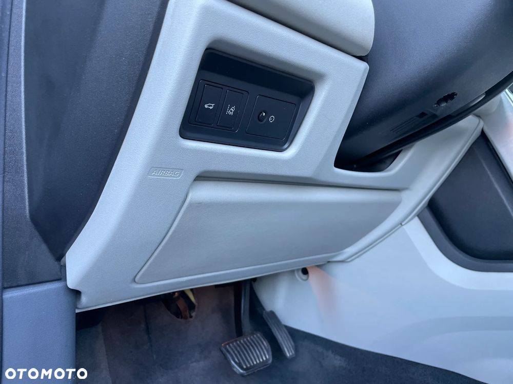 Land Rover Discovery Sport TD4 HSE Luxury - 21