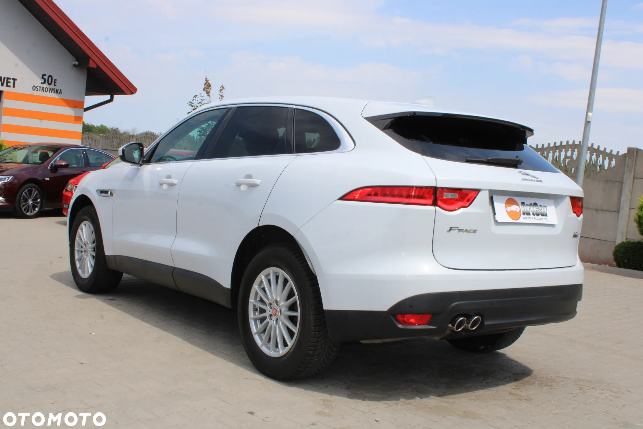Jaguar F-Pace - 11