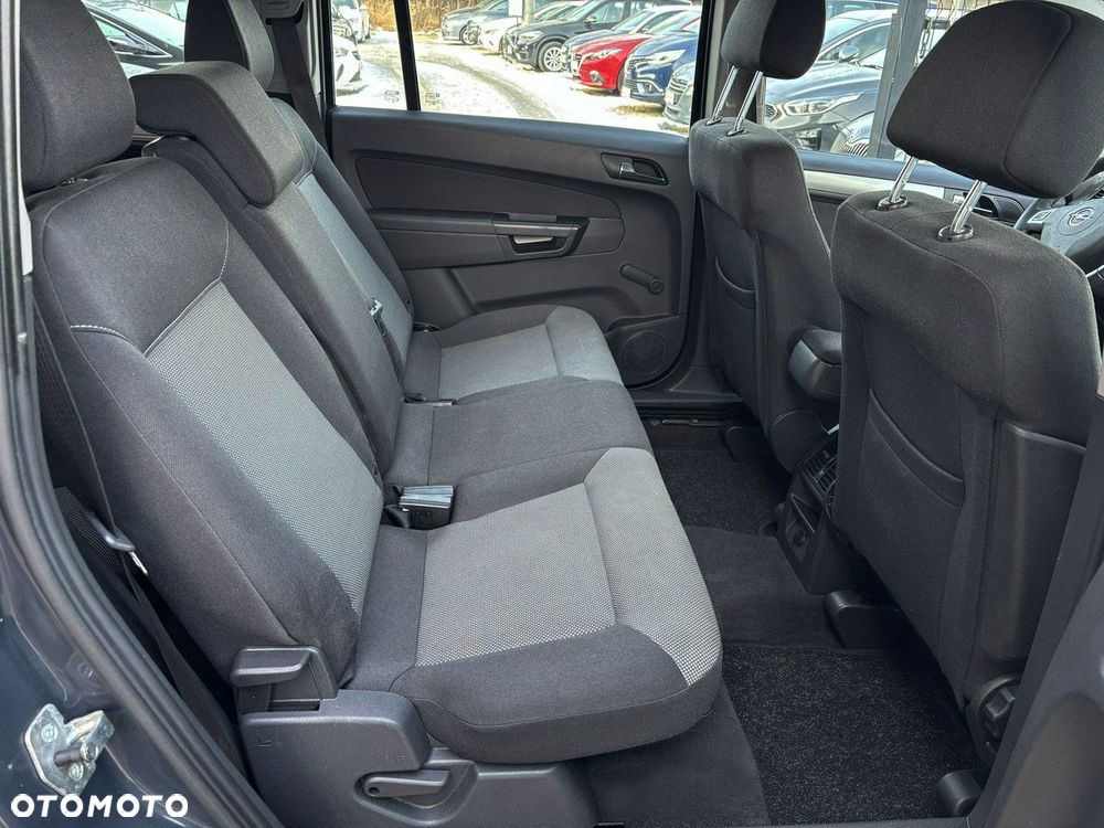 Opel Zafira 1.8 Family Plus - 22