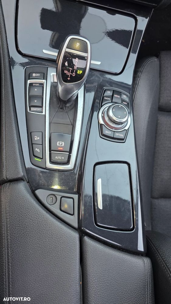 BMW Seria 5 525d xDrive Sport-Aut. Luxury Line - 13