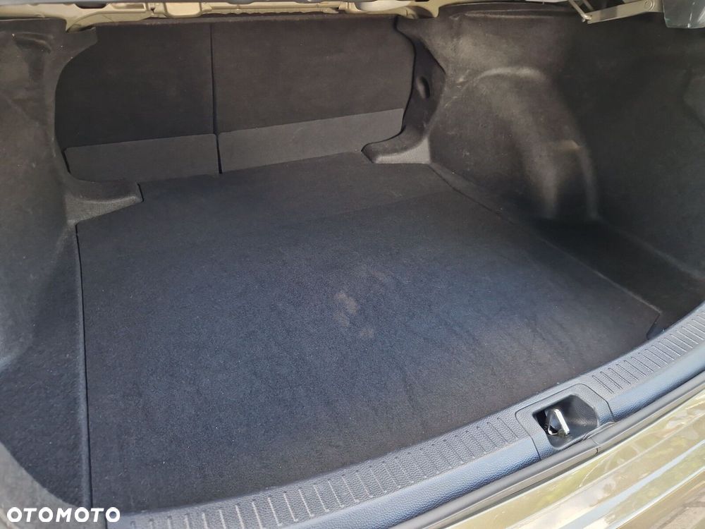 Toyota Corolla - 14
