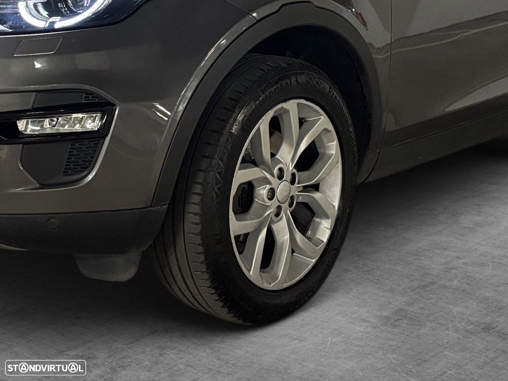 Land Rover Discovery Sport 2.0 TD4 SE 7L Auto - 16