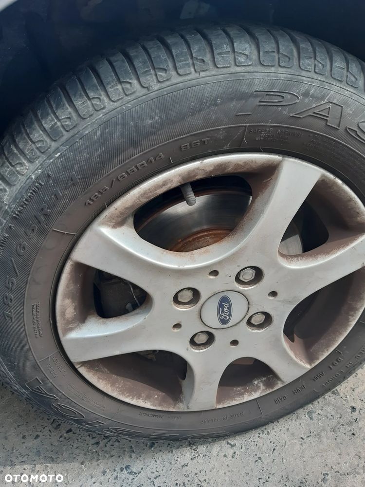 Ford Focus 1.6 Comfort - 10