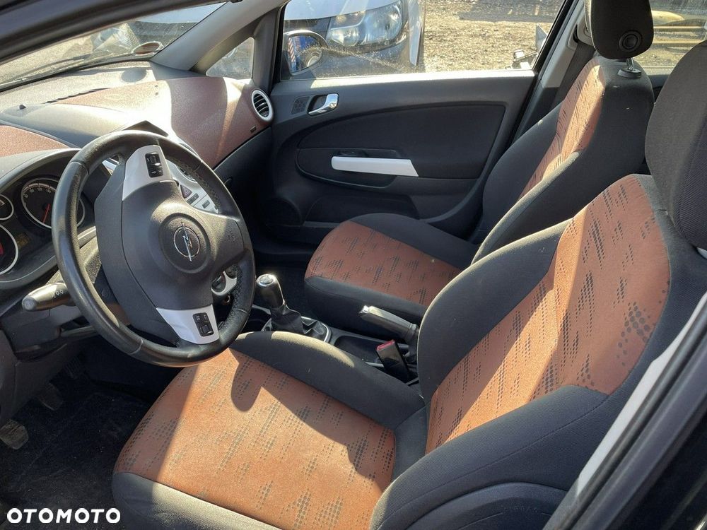 Opel Corsa 1.4 16V Selection - 15