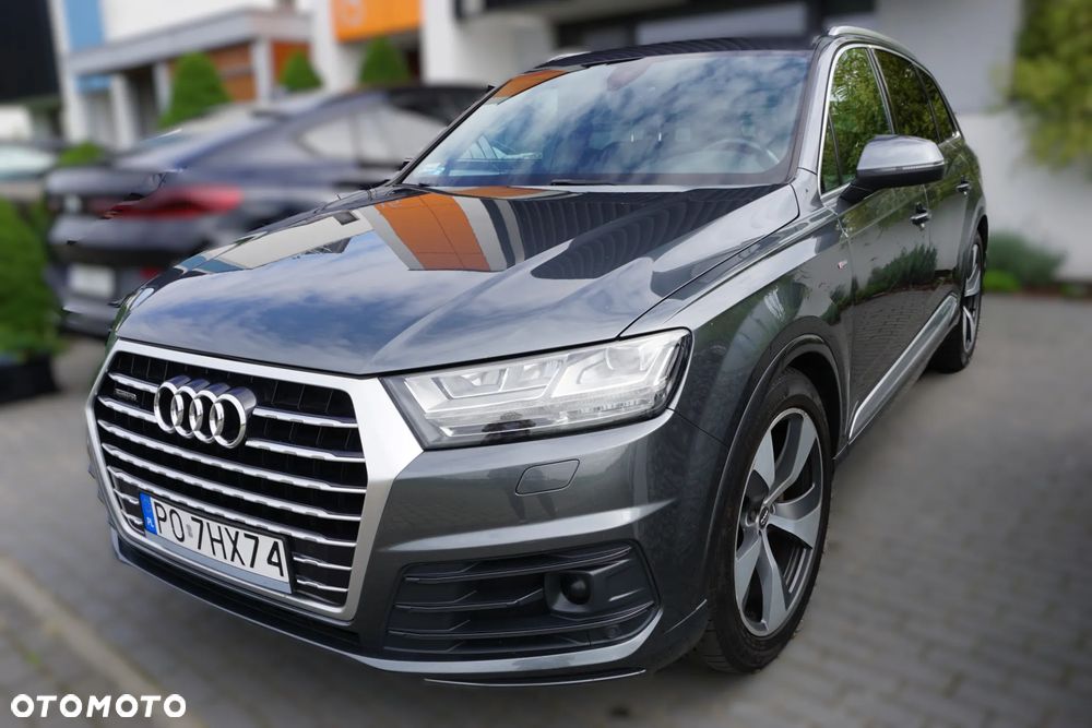 Audi Q7 - 1