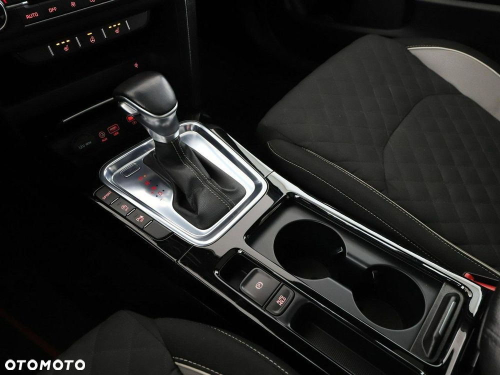 Kia ProCeed 1.6 CRDi GT Line DCT - 29