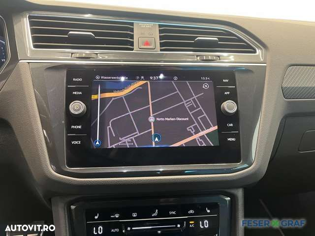 Volkswagen Tiguan - 11