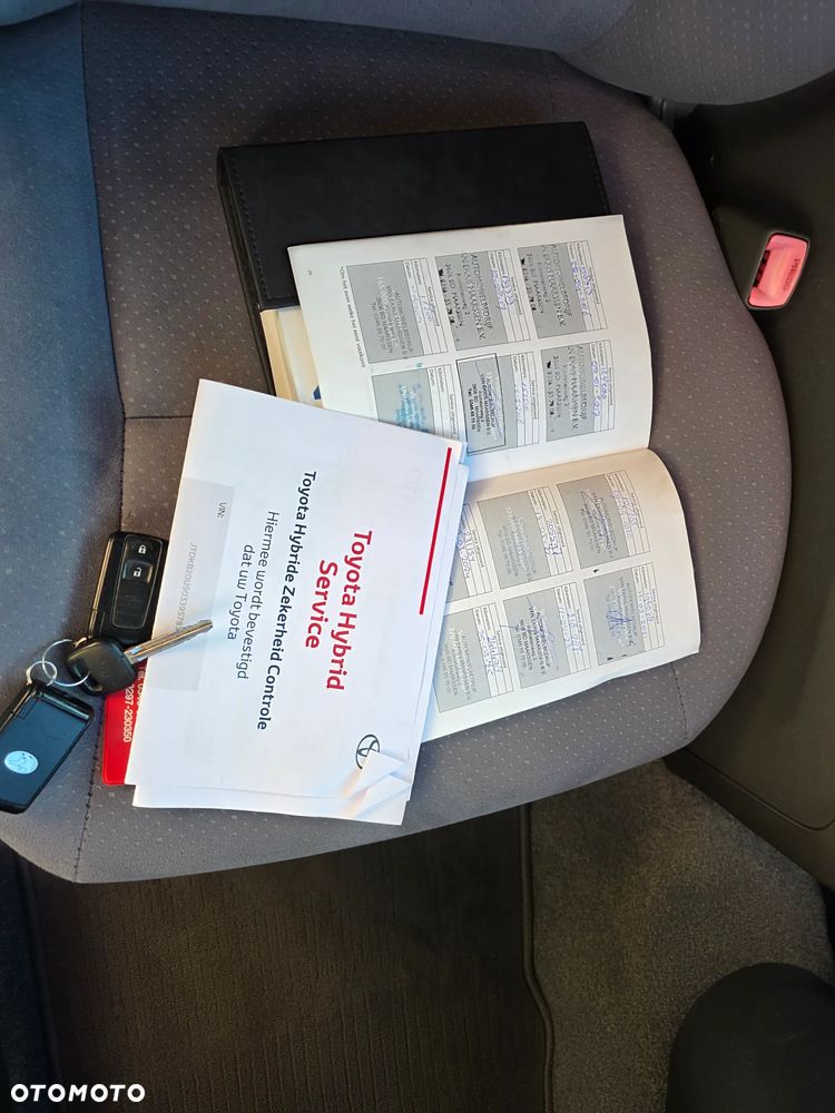 Toyota Prius 1.5 VVT-i Prestige - 28