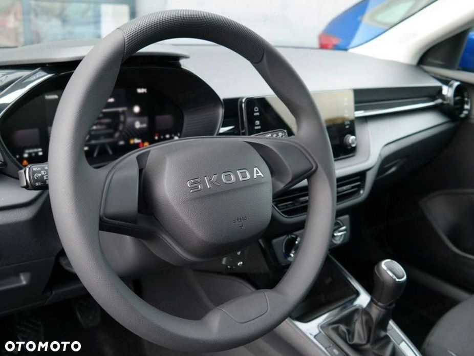 Skoda Fabia 1.0 Essence - 6