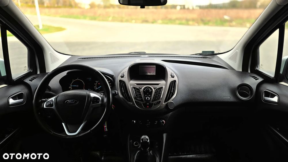 Ford Tourneo Courier 1.5 TDCi Titanium - 9