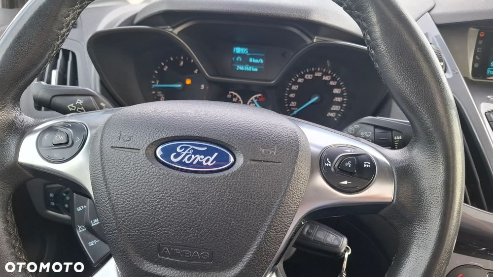 Ford Tourneo Connect Grand - 21