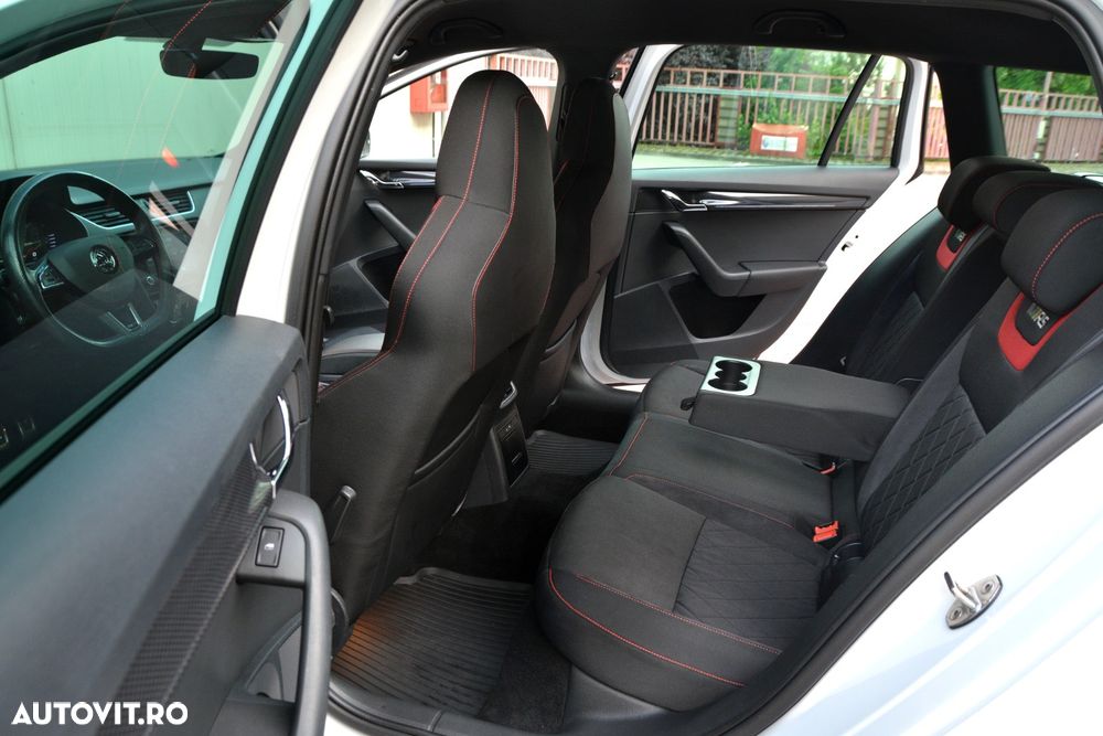 Skoda Octavia 2.0 TDI DSG RS - 16