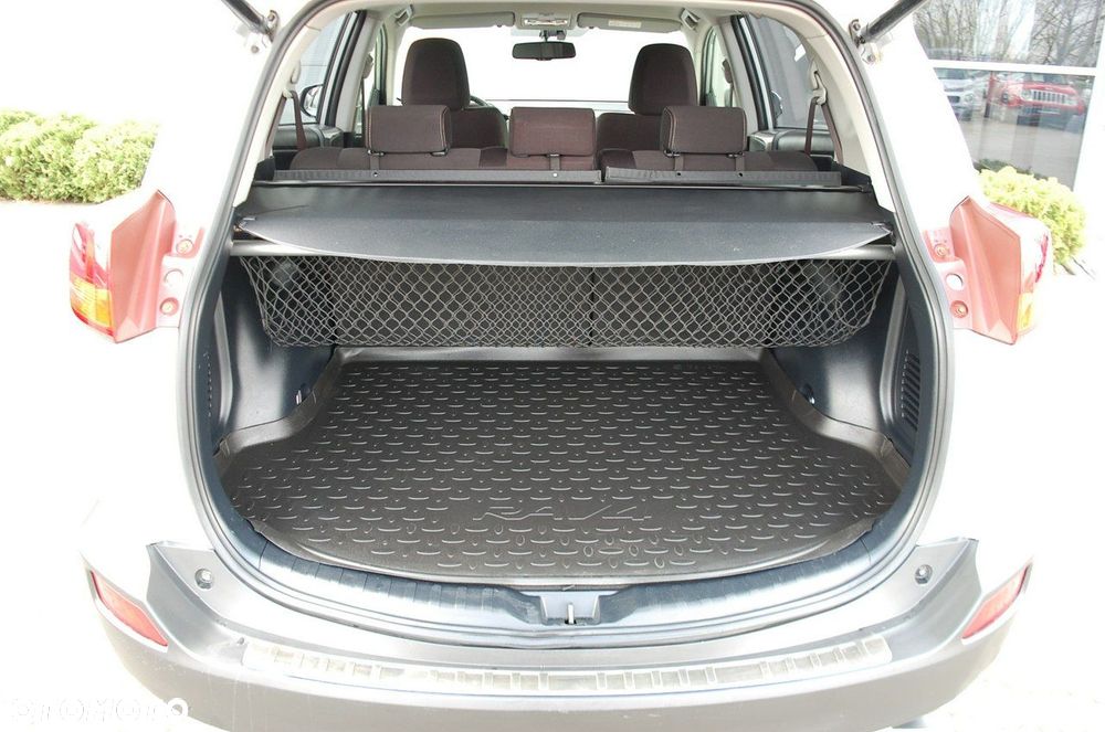 Toyota RAV4 - 28