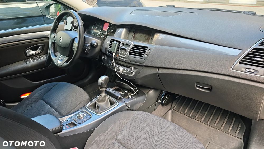 Renault Laguna 2.0 dCi Tech Run - 8