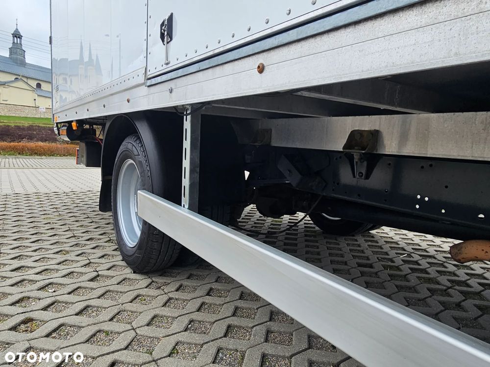 Iveco Daily 35-140, Hi-Matic Kontener plus winda 750 kg. - 9
