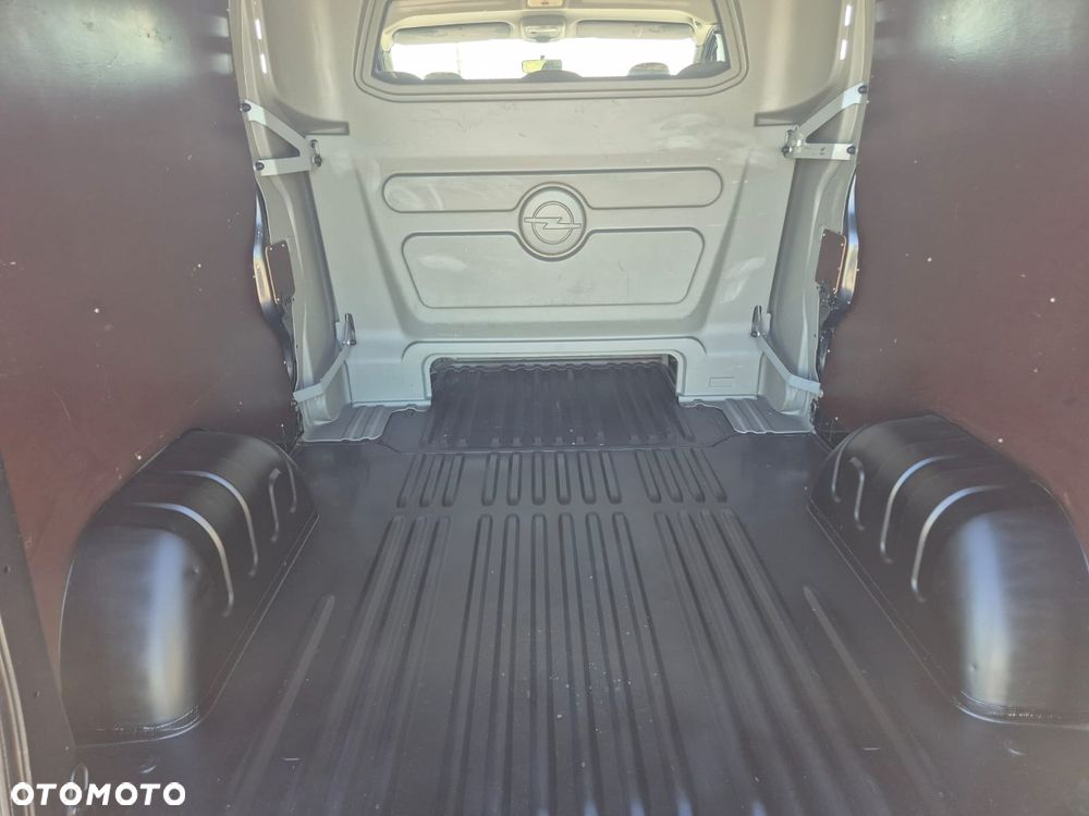 Opel Vivaro - 6
