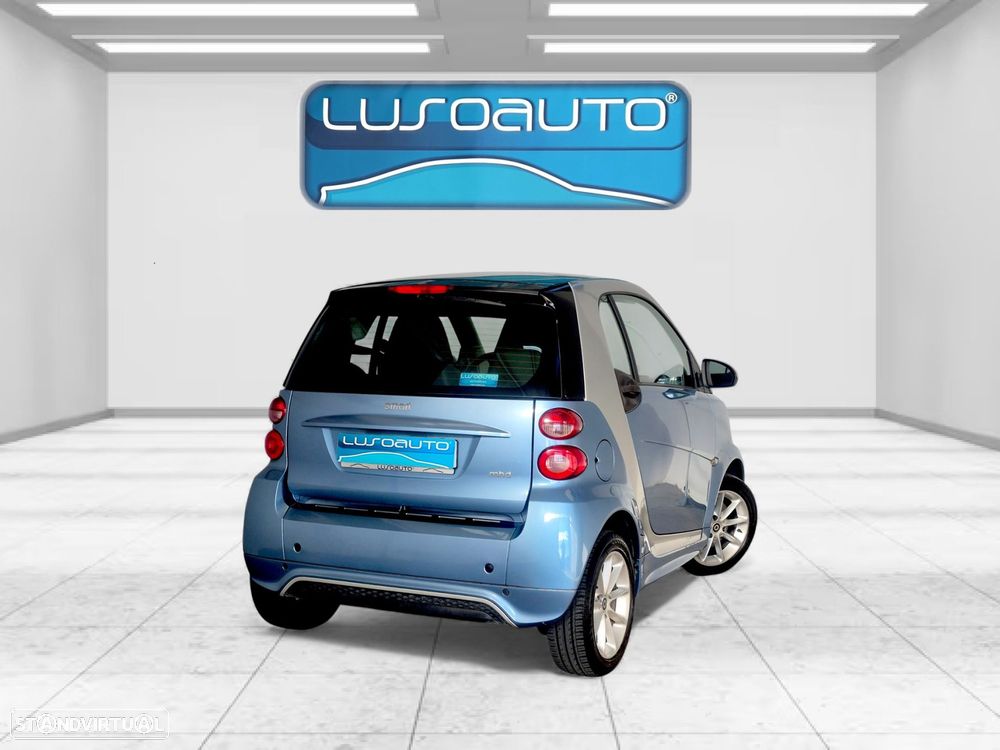 Smart ForTwo Coupé 1.0 mhd Passion 71 Softouch - 5