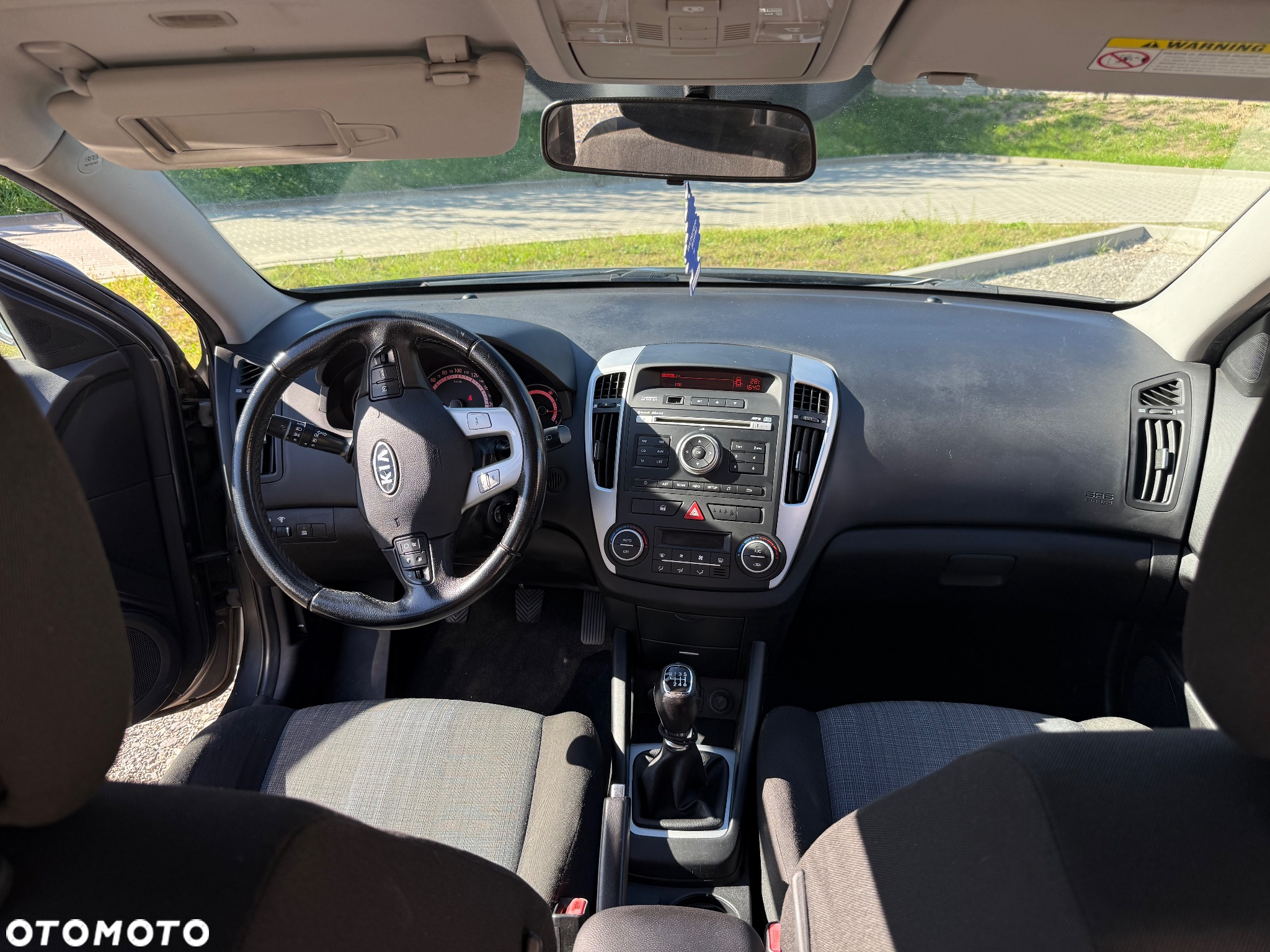 Kia Ceed - 10