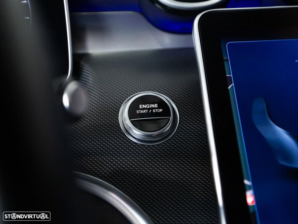 Mercedes-Benz C 300 e Avantgarde - 22