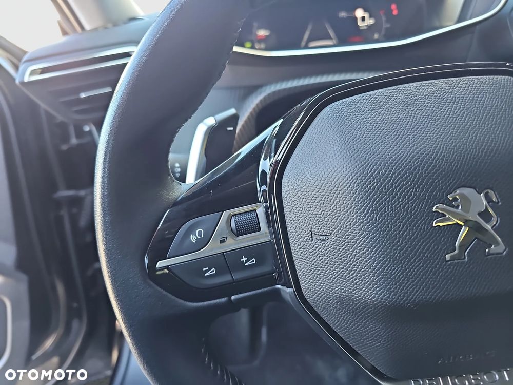Peugeot 2008 1.2 PureTech Allure Pack S&S EAT8 - 14