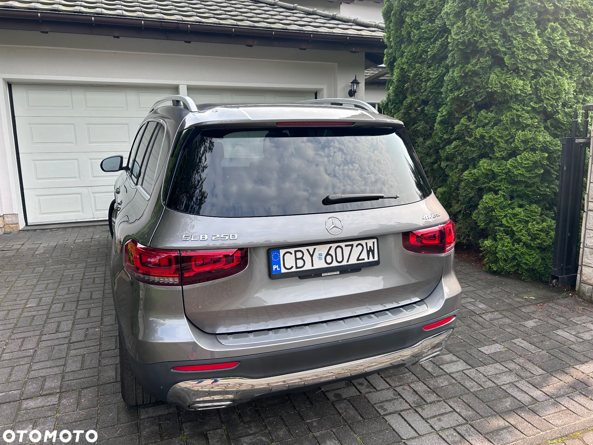 Mercedes-Benz GLB 250 4-Matic 8G-DCT - 5