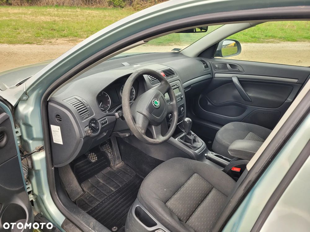 Skoda Octavia 1.6 - 3