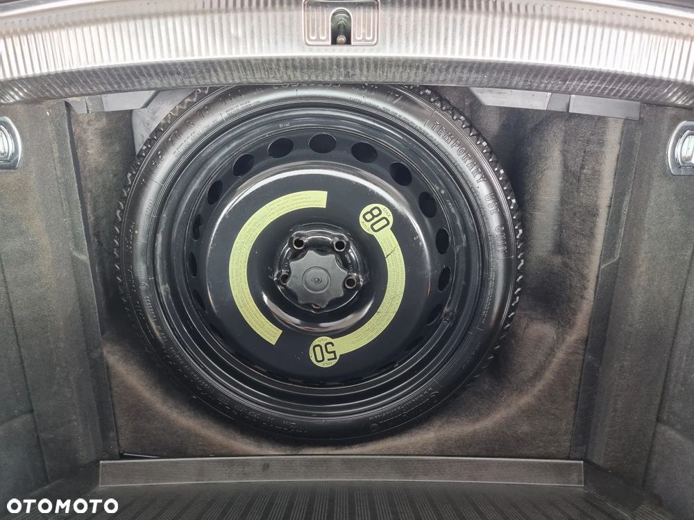 Audi A4 Avant 2.0 TFSI quattro S tronic S line Sportpaket - 32