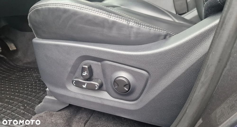 SsangYong/KGM Musso Grand 2.2 e-XDi Quartz 4WD - 19