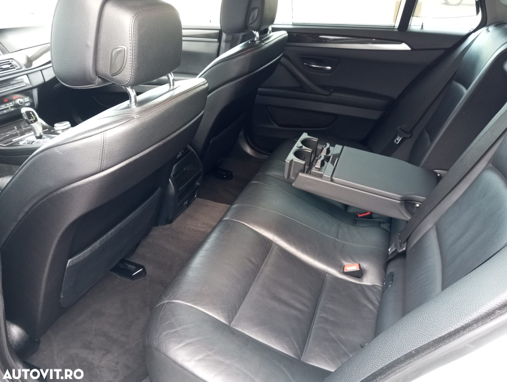 BMW Seria 5 520d Touring Aut. - 11