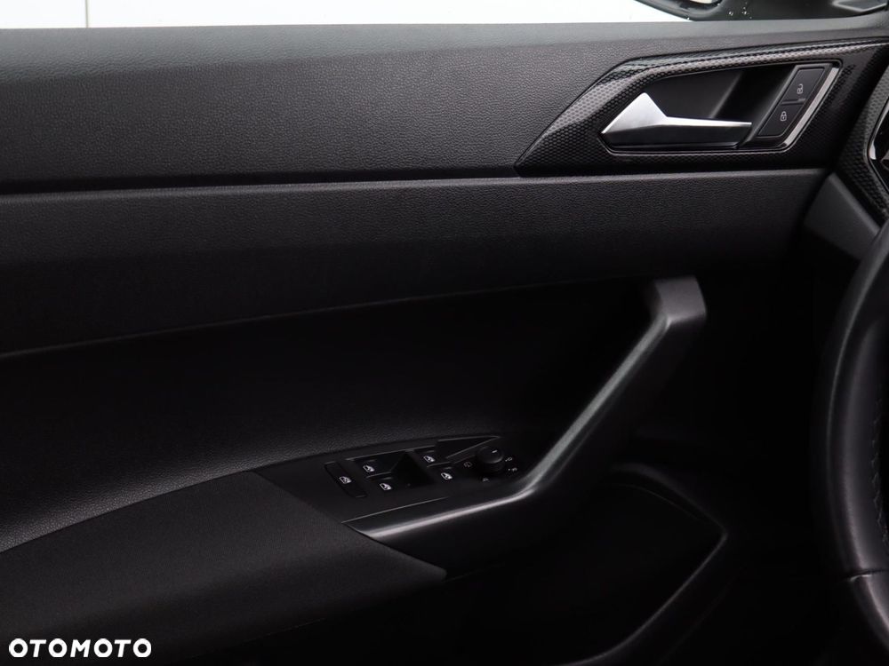 Volkswagen Taigo - 17