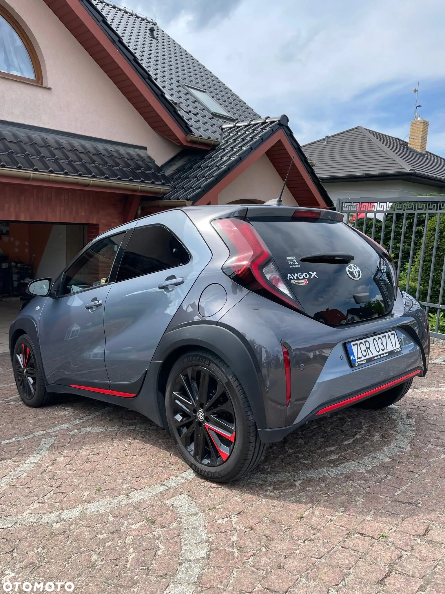 Toyota Aygo X 1.0 VVT-i Undercover - 3