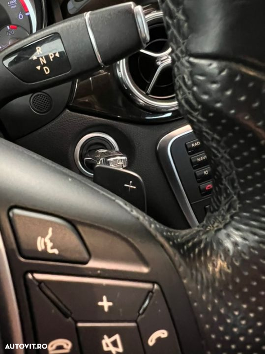 Mercedes-Benz GLA - 22