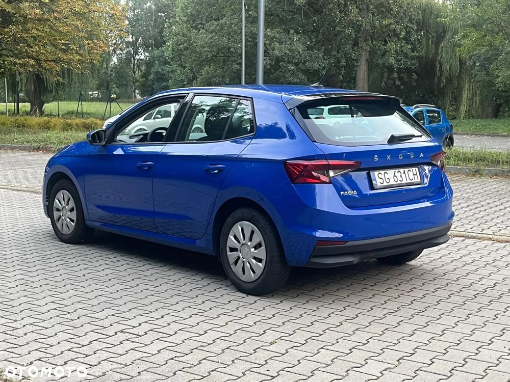 Skoda Fabia 1.0 Essence - 35