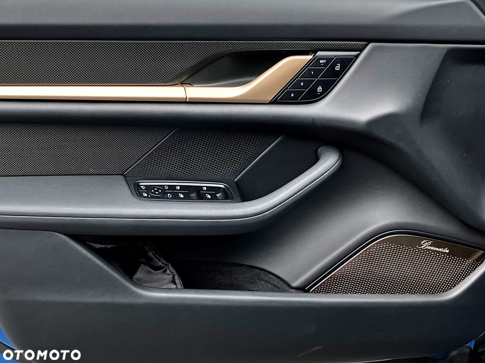 Porsche Taycan Turbo S - 21