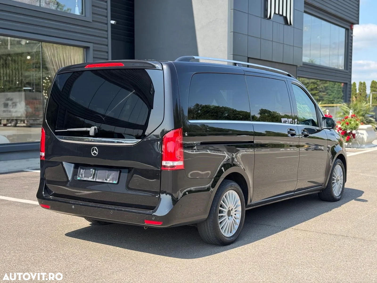 Mercedes-Benz V 250 (BlueTEC) d kompakt 4Matic 7G-TRONIC Avantgarde - 9