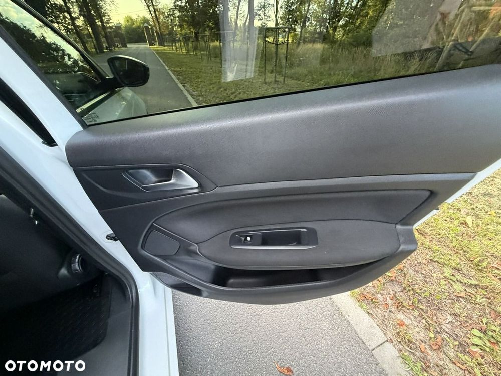 Peugeot 308 - 26