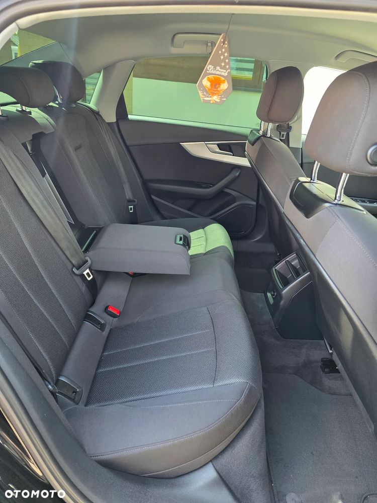 Audi A4 Avant 35 TDI S tronic - 26