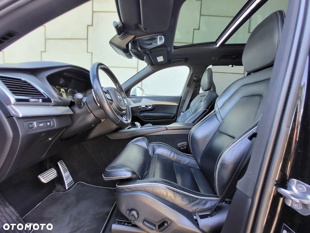 Volvo XC 90 - 7