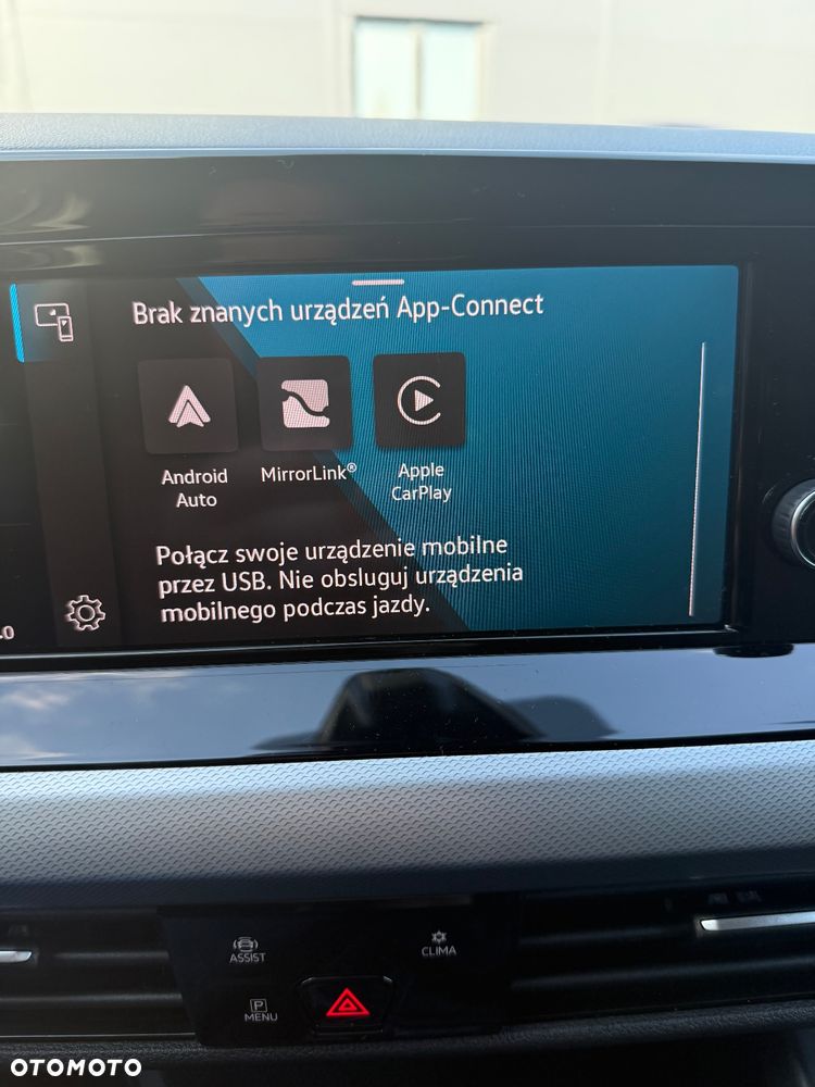Volkswagen Golf VIII 1.0 TSI - 12